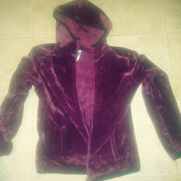 Sweaters - Zip up sweater